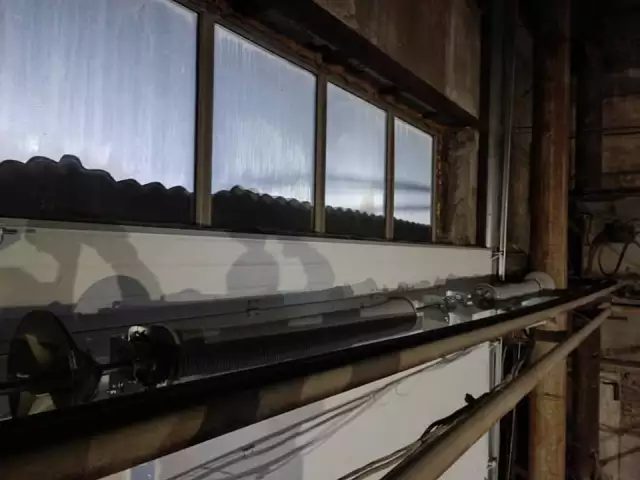 Установка секционных ворот с калиткой и автоматикой, фото 1
