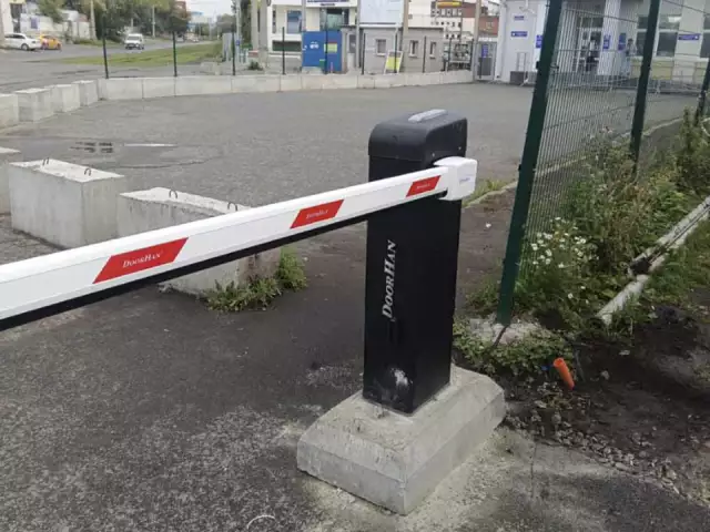Автоматический шлагбаум на въезд на парковку, фото 3