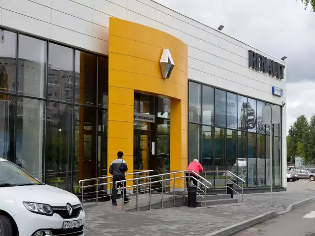 Панорамные промышленные ворота для автоцентра, фото 10