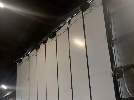 Поставка и монтаж складных ворот DoorHan