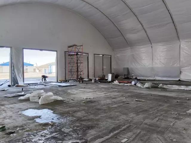 Каркасно-тентовый ангар с модульным помещением внутри, фото 2