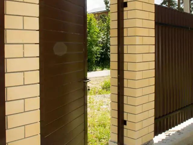 Калитка из сэндвич-панелей RAL 8017 в Сысерти, фото 2