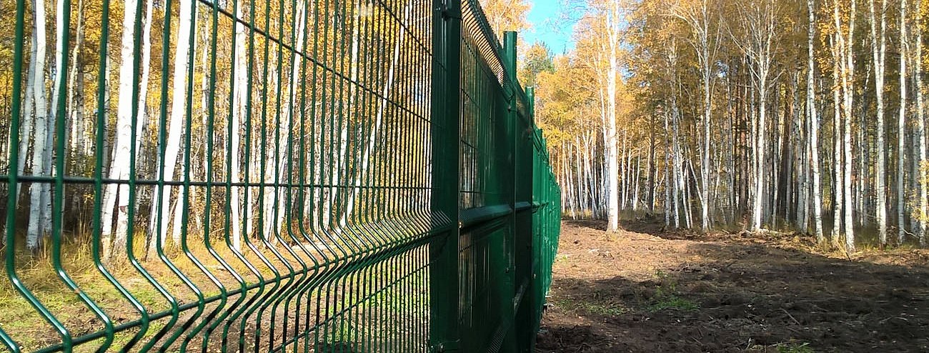 Металлический забор 3d для коттеджного поселка фото 3